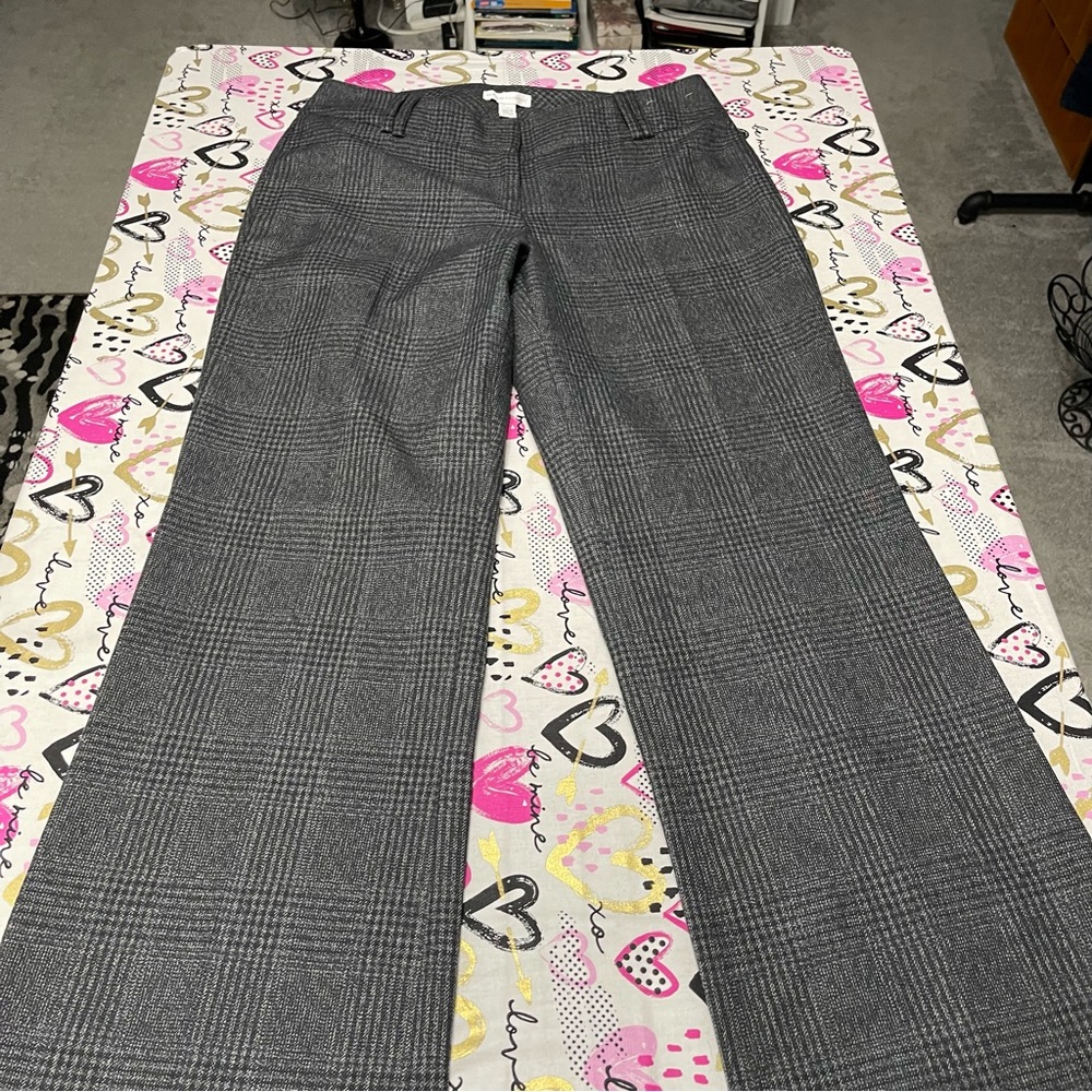 🆕 NY&CO Grey & Black Plaid Mid-Rise Slacks - Size 6